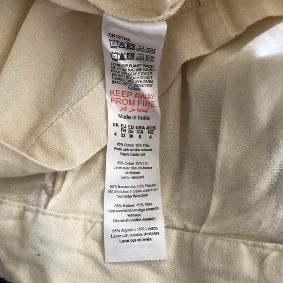 Pretty Little Thing NWT Linen Look Oversized Floaty Off White Pleated Shorts 0 - Picture 12 of 16